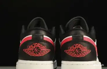 1  Low Red DC0774-004 Jordan Black Siren 0604